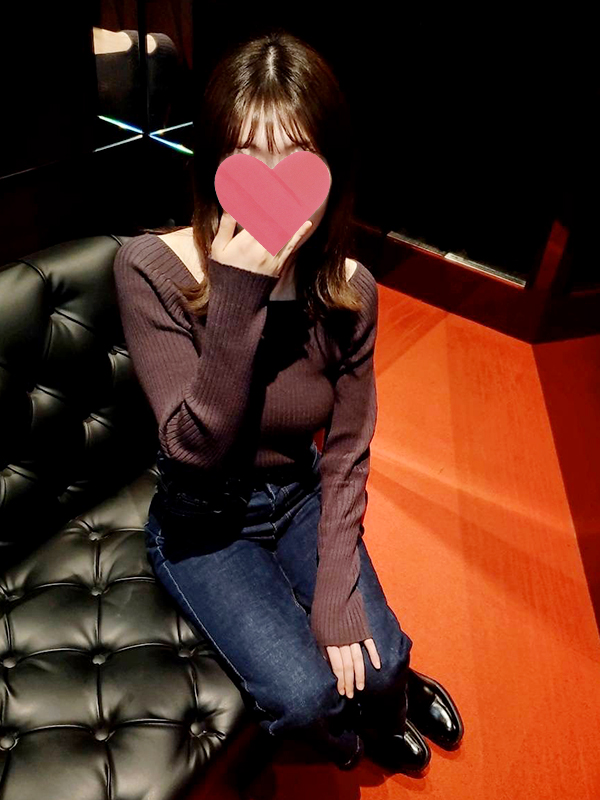 バンビ倶楽部・新大阪 はるか 26歳 T：166cm　B：83(C)　W：57　H：85